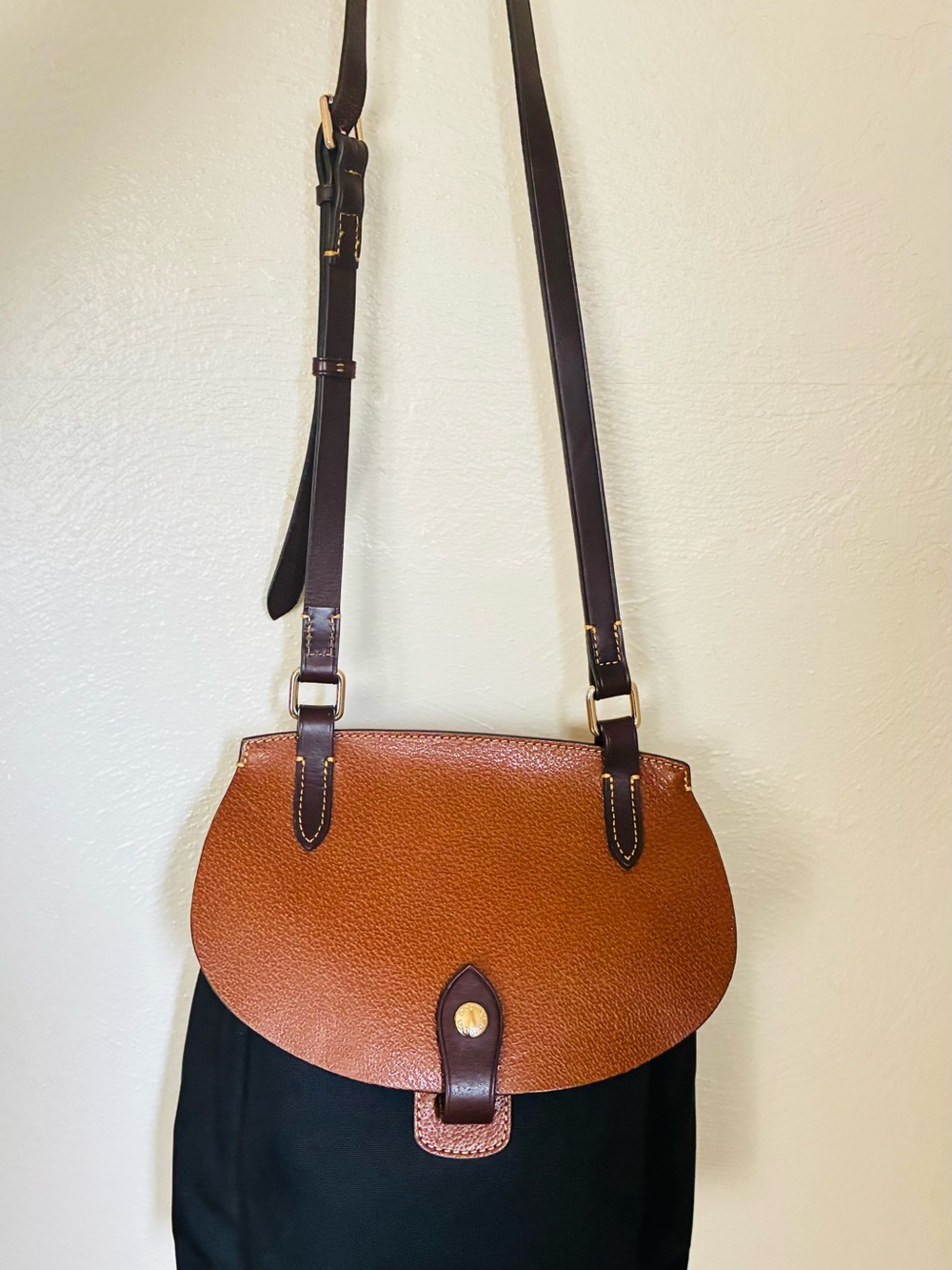 Dooney & Bourke Brown Leather Flap Crossbody with Black Body - Picture 2 of 11